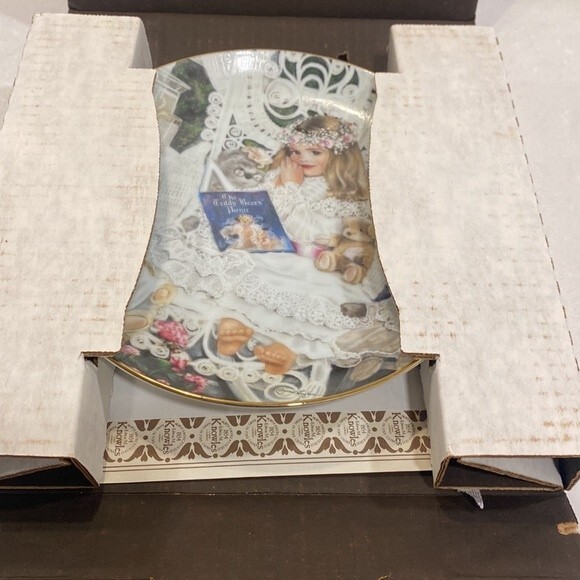 Corinne Layton Heirlooms & Lace “Bridget” Collector’s #5 Plate Series 5365A - Picture 13 of 14